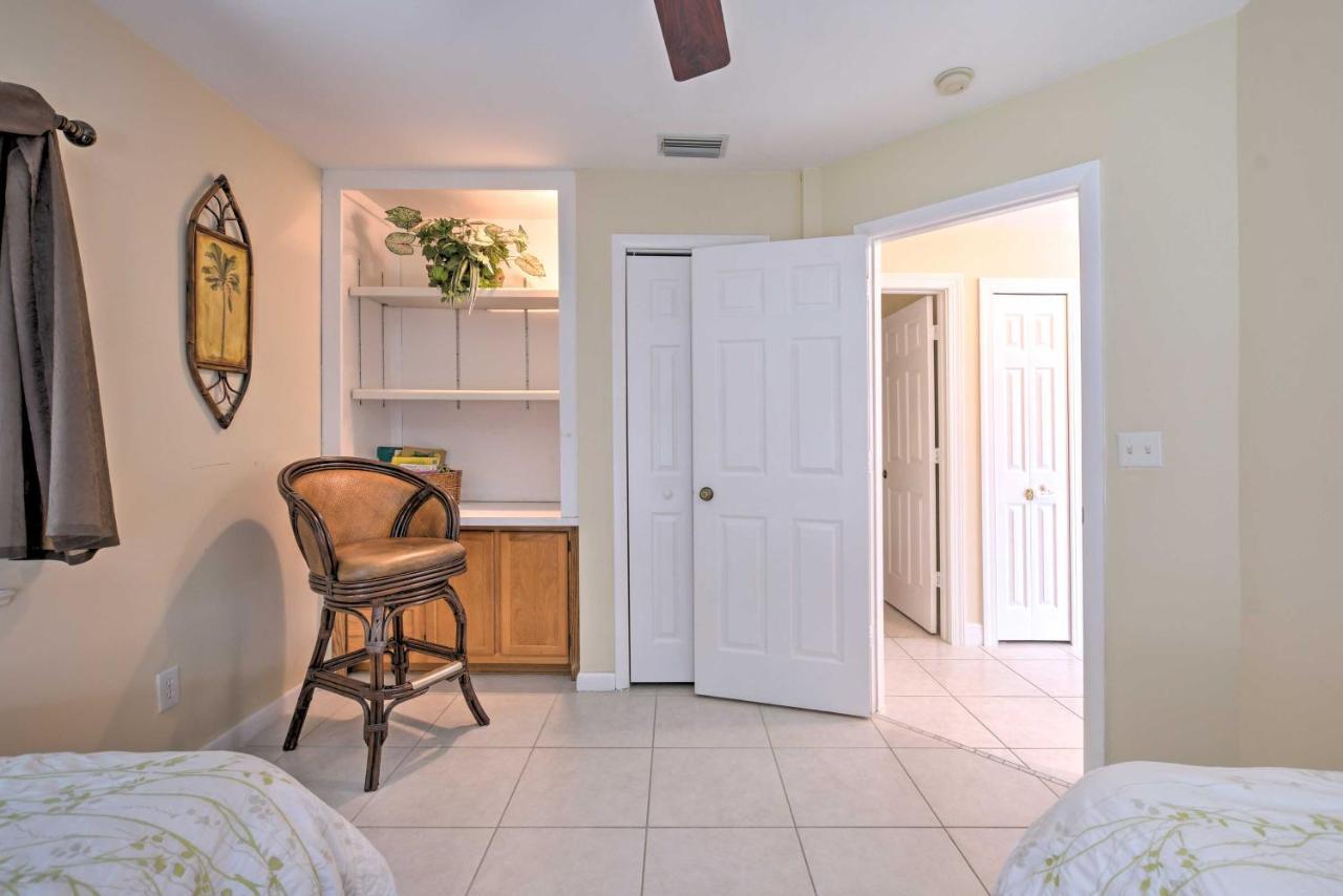 Canalfront Home With Private Saltwater Pool! Marco Island Eksteriør billede