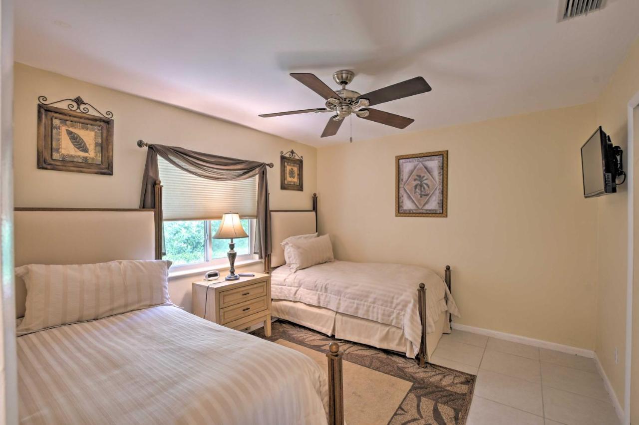 Canalfront Home With Private Saltwater Pool! Marco Island Eksteriør billede