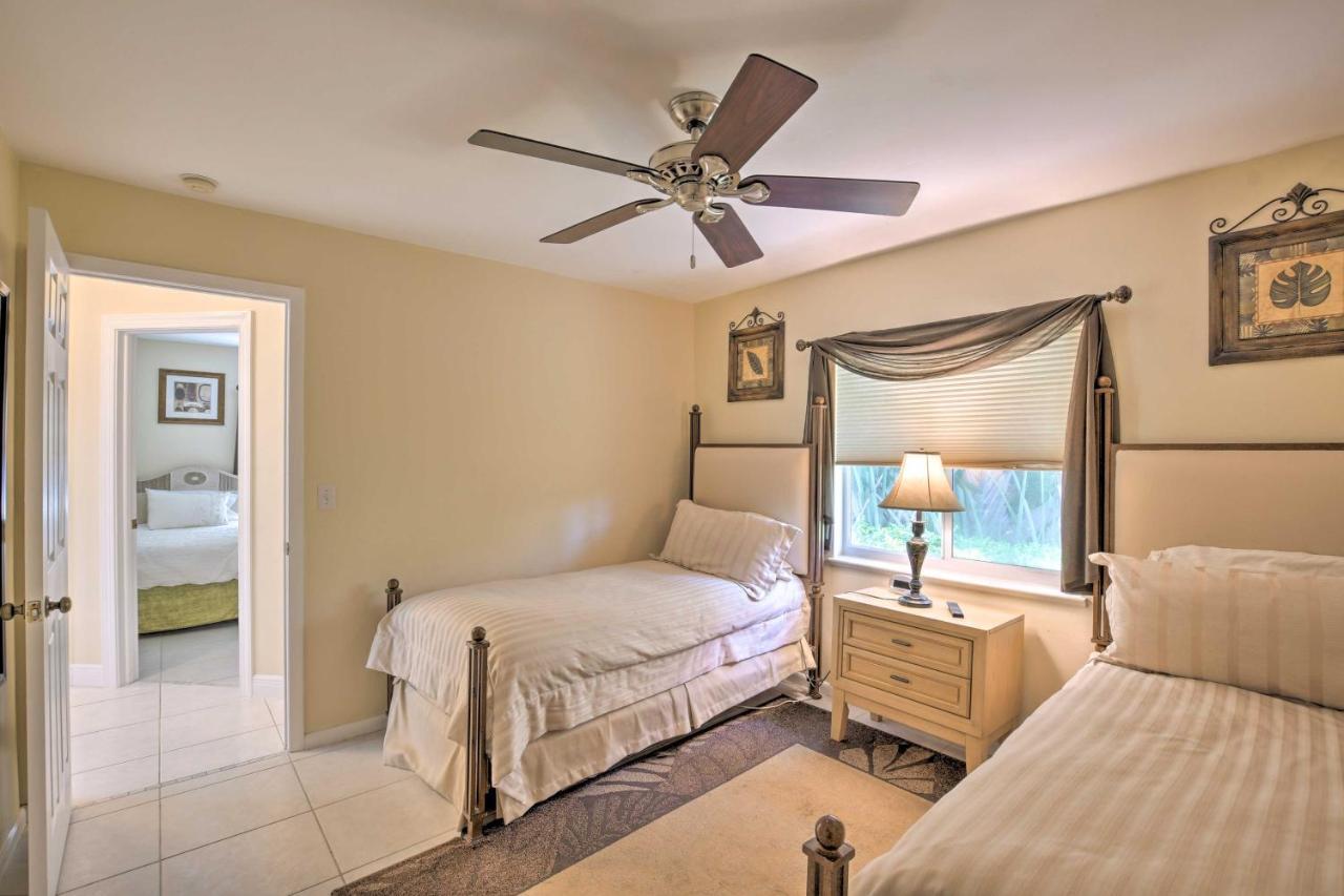 Canalfront Home With Private Saltwater Pool! Marco Island Eksteriør billede